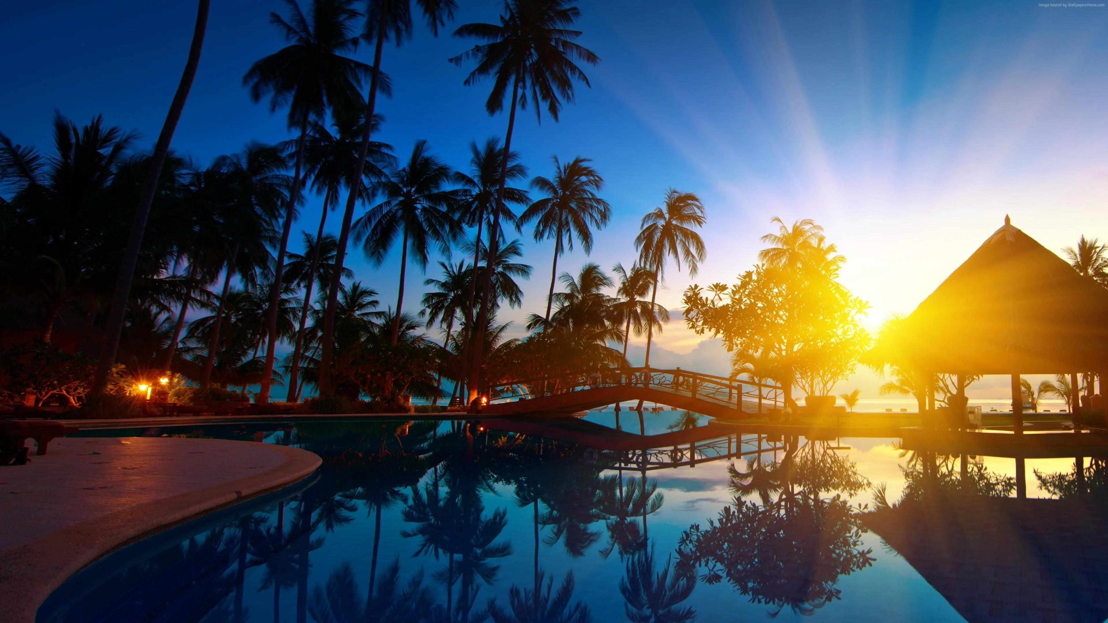 Immagine di un resort con vista su una spiaggia tropicale e mare